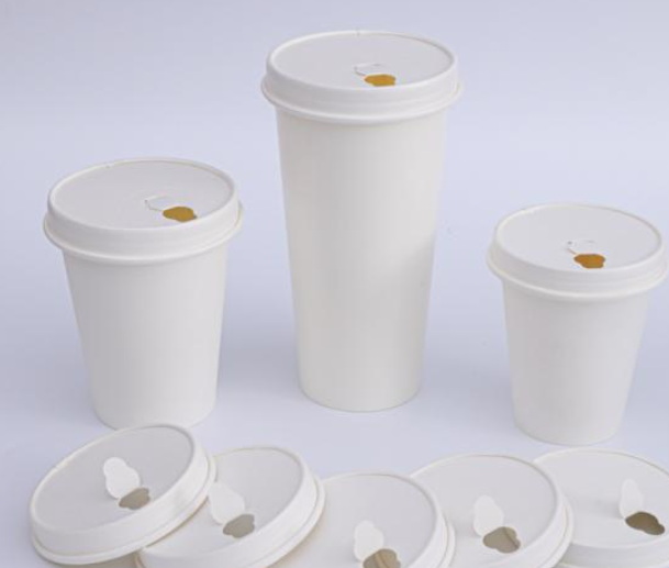 Disposable Cups with Secure Lids_2