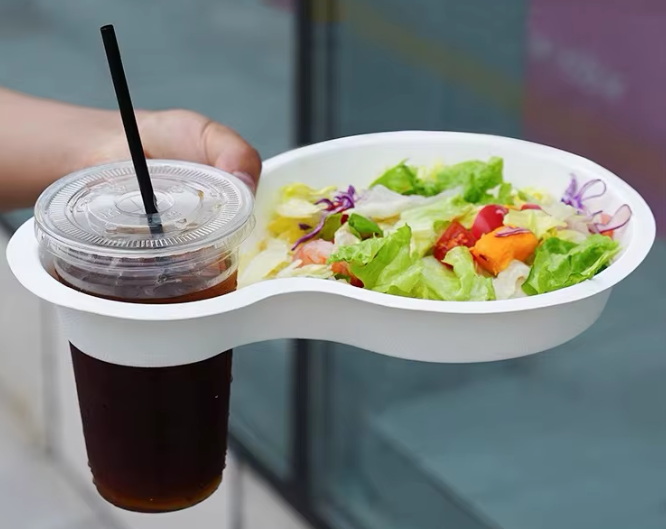 disposable plate with cup holder_1