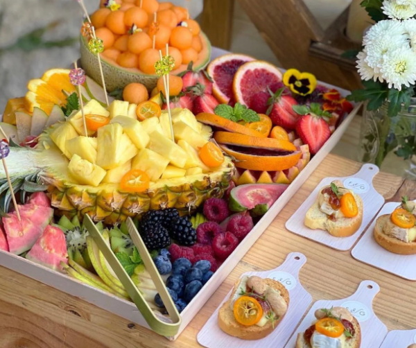 Are There Eco-Friendly Disposable Charcuterie Boards with Lids?