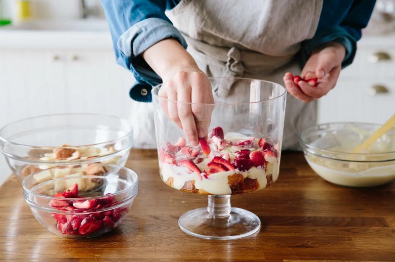 How To Choose The Right Disposable Trifle Bowls for Your Event?
