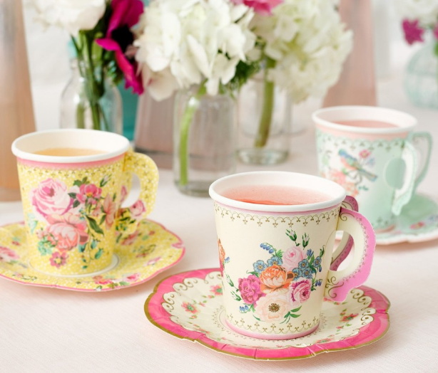 What Are The Benefits of Using Disposable Cups And Saucers?