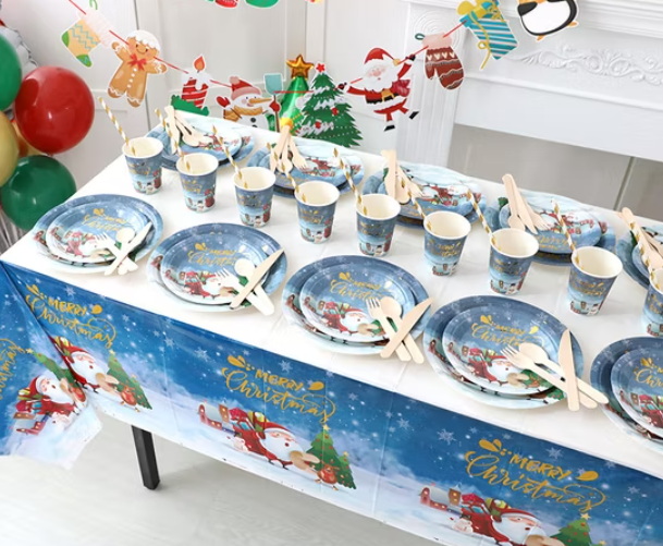Why Use Disposable Tableware for Your Christmas Party?