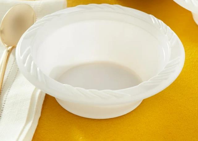 How To Save Big on Disposable Bowl Prices for Parties And Events?