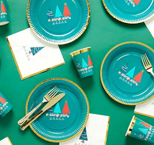 Disposable Tableware Sets for Christmas Parties_2