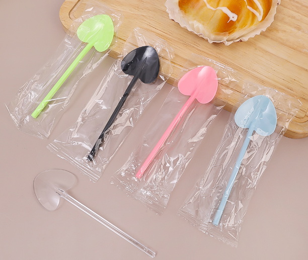What Material Is Best for Disposable Dessert Spoons?