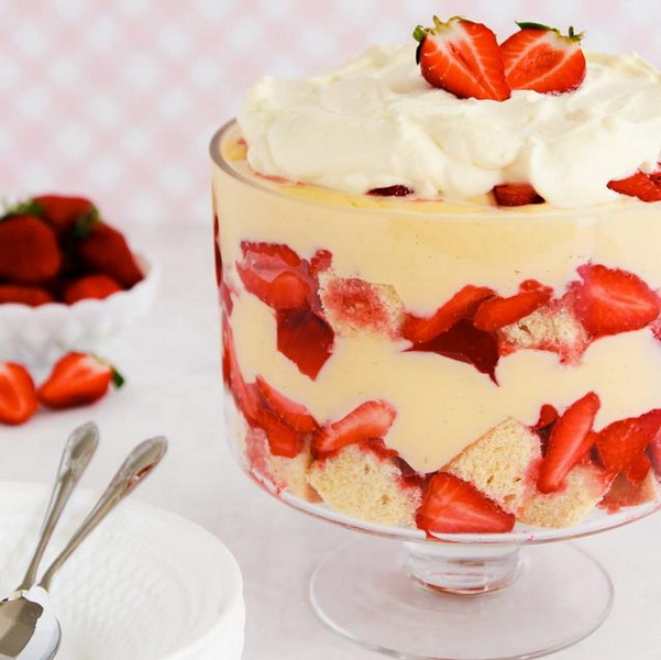 The Right Disposable Trifle Bowls for Your Event 1