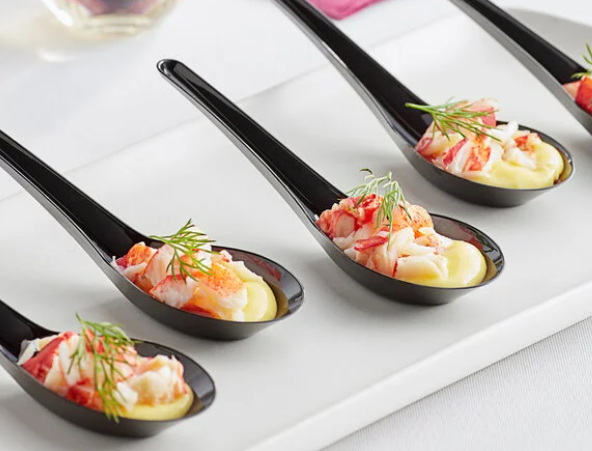 What Makes Disposable Asian Soup Spoons Ideal for Takeout Orders?