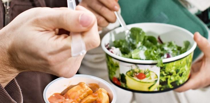 Why Disposable Plastic Bowls Are Essential for Quick Meals?
