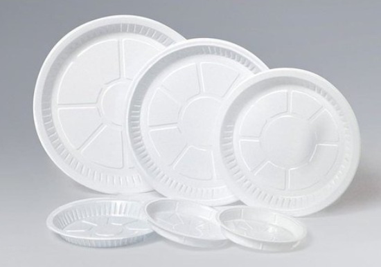 How To Choose Between White Disposable Plates And Clear Plates?